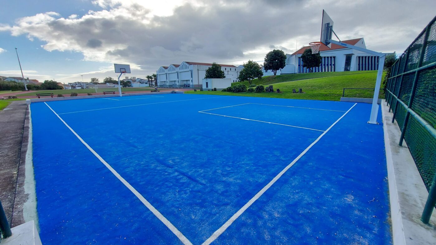 Secondary School Vitorino Nemesio