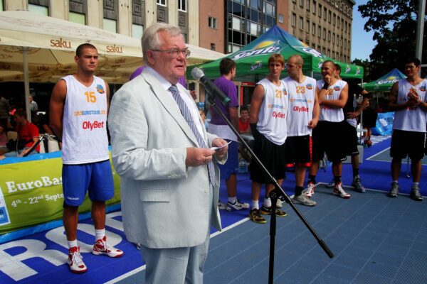 Edgar Savisaar korvpall